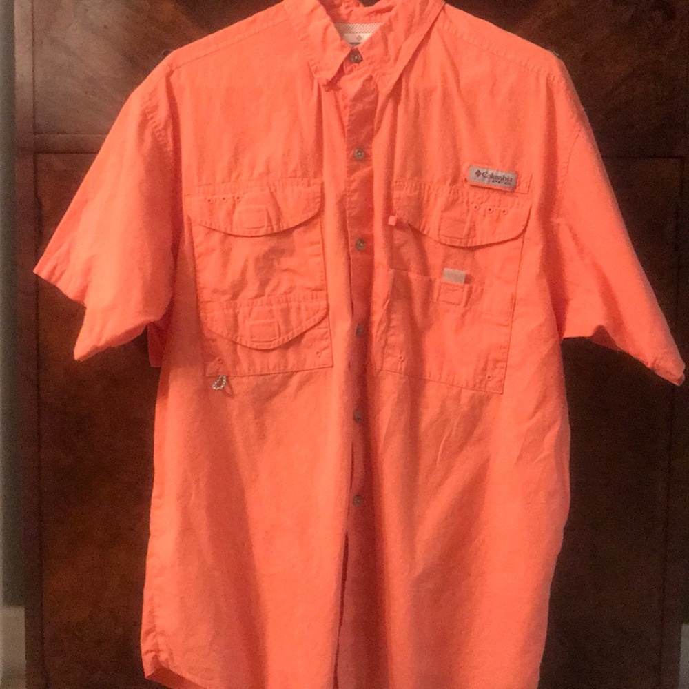 Men’s Columbia small PFG Button Up Shirt